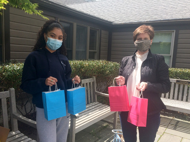 BDS Capstone Donation 05.14.21Scoop